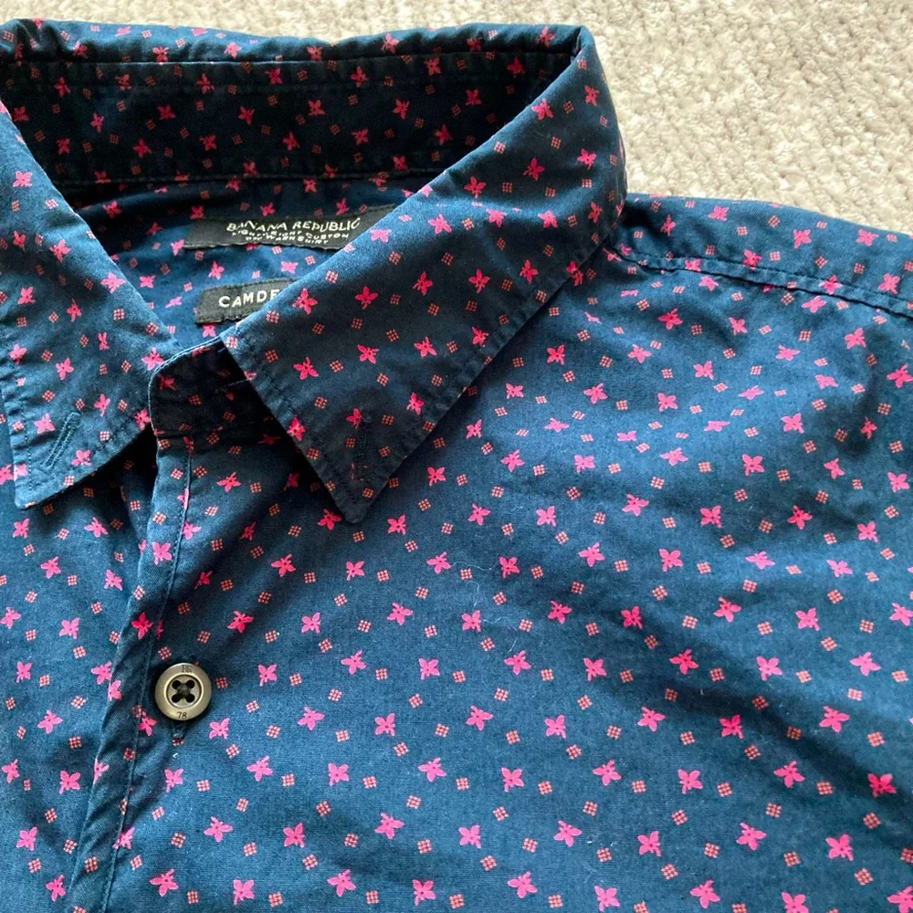 Banana Republic Camden Fit Navy Pink Print Short Sleeve‎ Button Down Shirt M